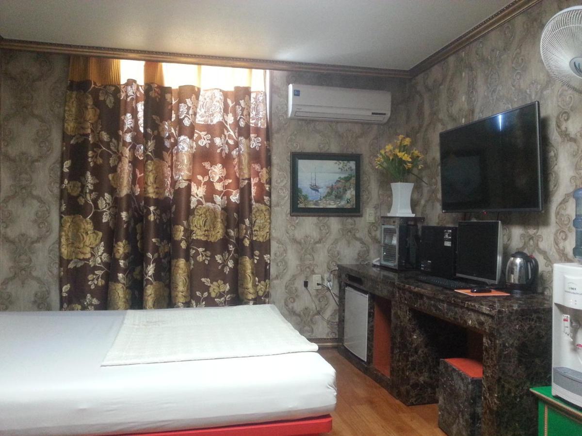 Feel Motel Пхочхон Экстерьер фото