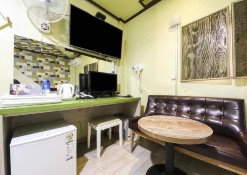 Feel Motel Пхочхон Экстерьер фото